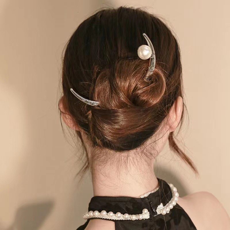 Nĩa Cài Tóc Màu Trơn Hình Mặt Trăng Thời Trang