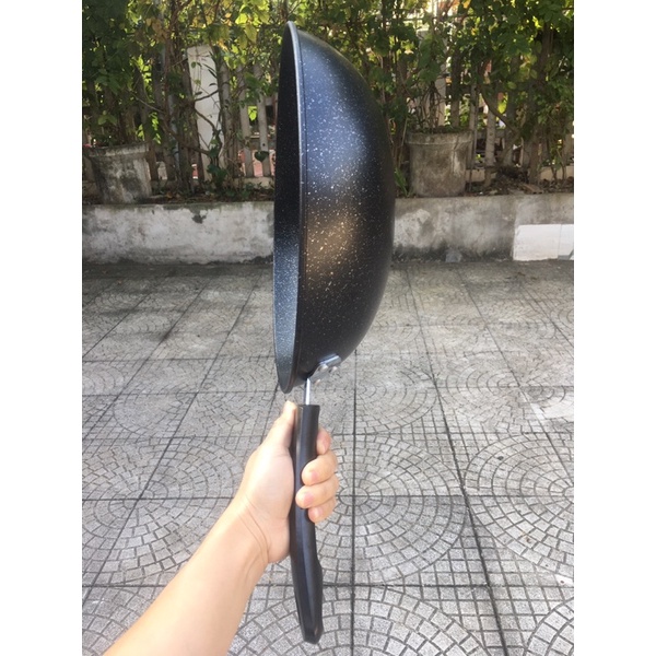 Chảo chống dính 32cm, đáy phẳng , chống dính vân đá, ,chảo sâu lòng, sử dụng gas, bếp từ.