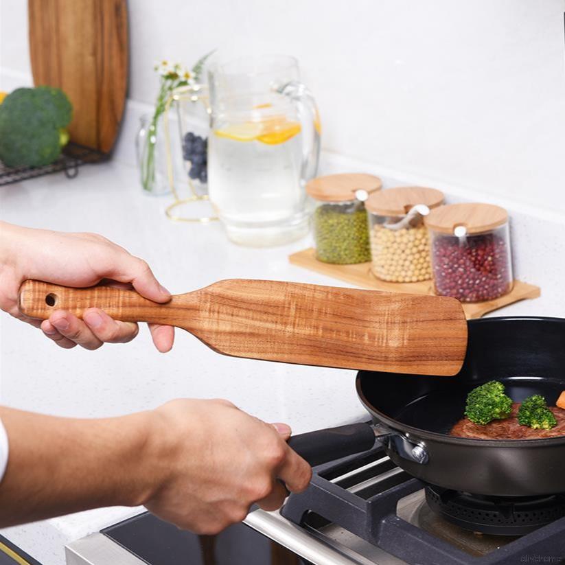 Thìa gỗ cán dài an toàn tiện dụng cho nhà bếp