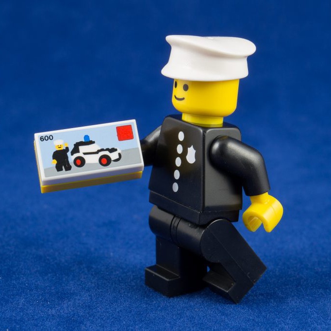 Nhân vật LEGO Minifigures Series 18 71021 Classic Police Officer - Cảnh Sát Cổ Điển NEW SEAL