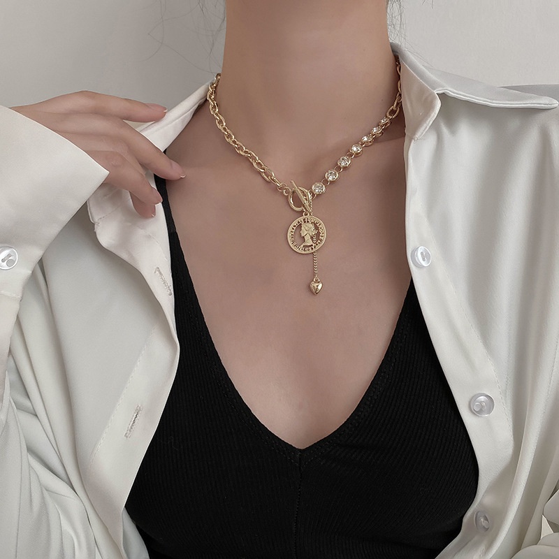 Dây Chuyền Kim Loại Mặt Đồng Xu Thời Trang Sang Trọng 19A1393