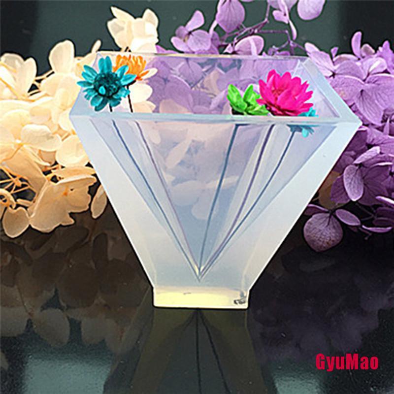 Khuôn Silicone Làm Trang Sức Hình Kim Tự Tháp