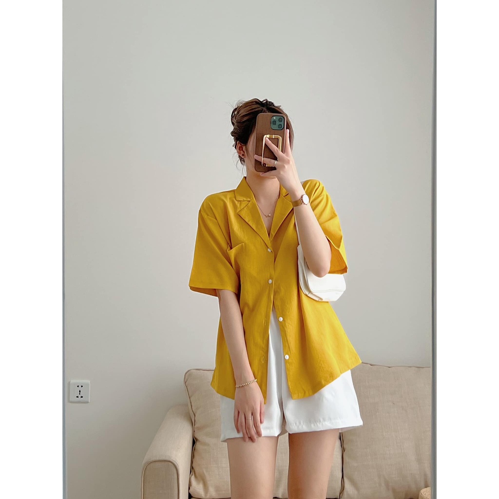 Áo sơ mi nữ cổ vest cộc tay trơn 2 size basic nhiều màu chất thích dễ phối đồ. Sơ mi cổ vest sang trọng kiểu dáng đẹp.