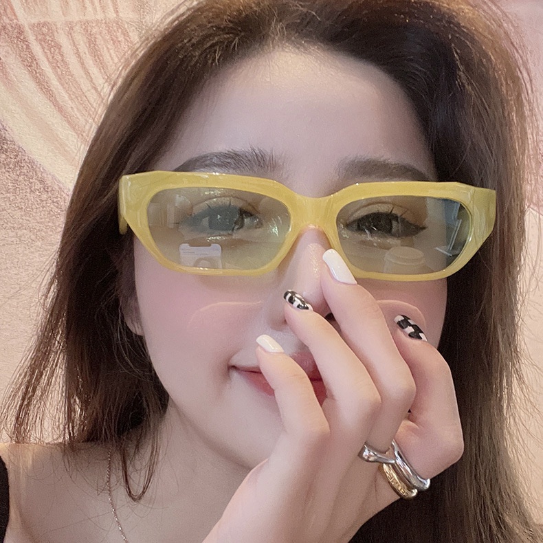 Kính Mát Hình Chữ Nhật Chống Tia UV400 Màu Sắc Ngọt Ngào Thời Trang Cho Nữ