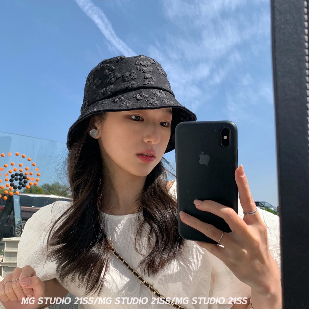 Mũ MG STUDIO Từ Vải Sọc Nhăn Họa Tiết Thêu Hình Bông Hoa