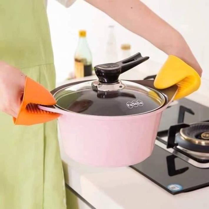 Set 2 miếng lót tay bắc nồi silicon cách nhiệt an toàn siêu bền nhấc nồi dễ dàng ( tuyển khách sỉ)