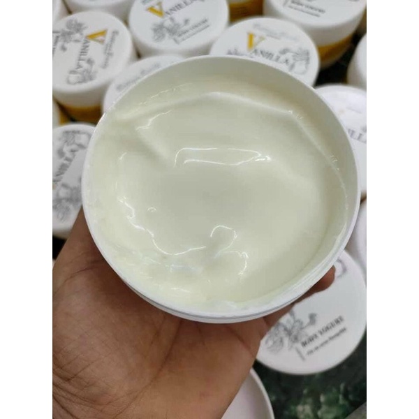 [NỘI ĐỊA ĐỨC] Kem dưỡng thể từ sữa chua Bettina Barty Vanilla Body Yogurt, hương vanilla tích hợp hương nước hoa,300ml