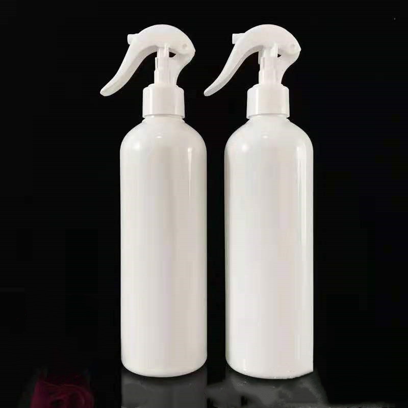 Bình Xịt Nước Bằng Nhựa Dung Tích 300 / 500ml