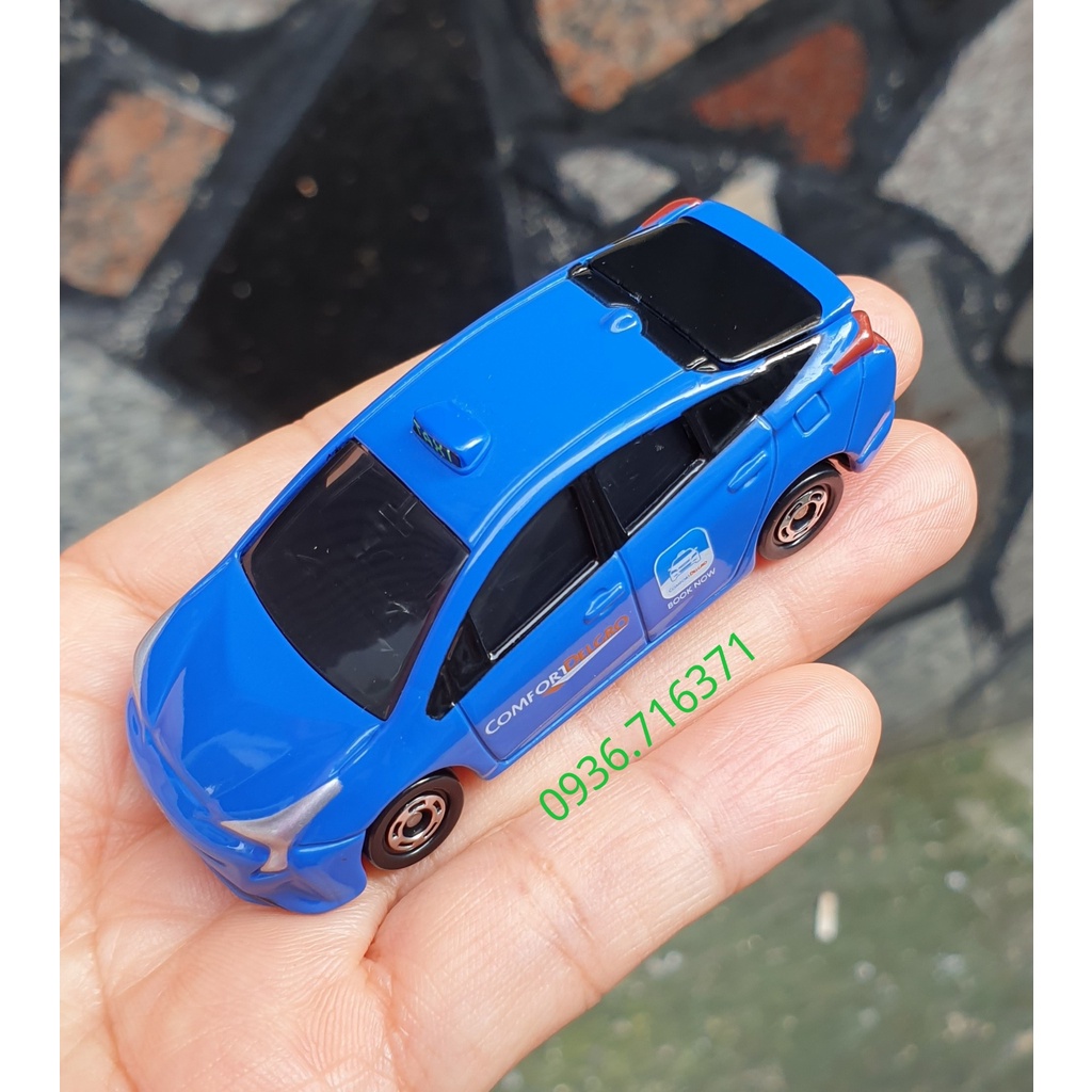 Mô hình xe T a x i Comfort mở được cốp sau tomica Nhật Bản