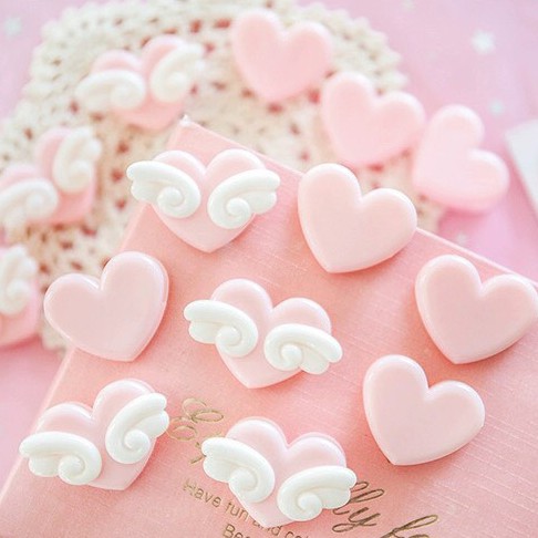 Kẹp trái tim dùng treo ảnh, treo giấy ghi chú (KG46)