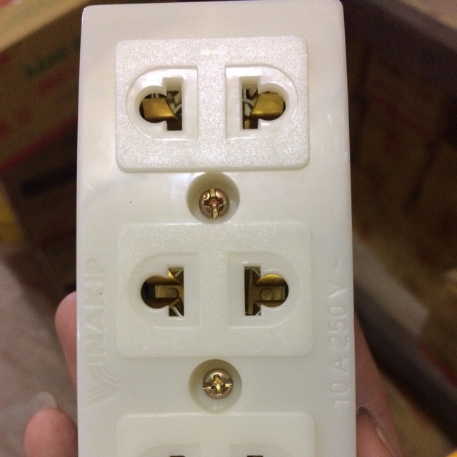 Ổ cắm 3 ngả đa năng vinakip