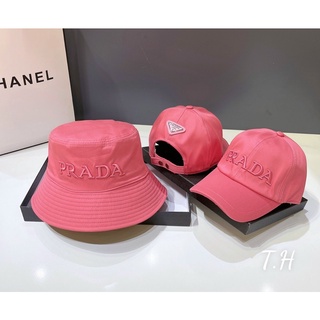 Mũ bucket, lưỡi chai prada