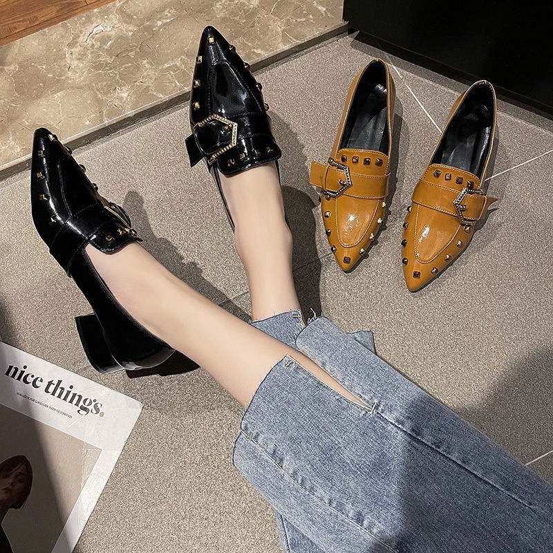 Giày nữ loafer da mũi nhọn đế thấp phong cách retro Anh Quốc thời trang mùa đông 2021