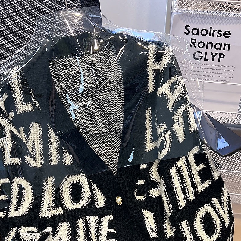 Áo Khoác Cardigan Dệt Kim Dáng Dài Vừa Hoạ Tiết Chữ Phong Cách Mới