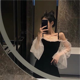 Váy trễ vai nhung tay phối lưới