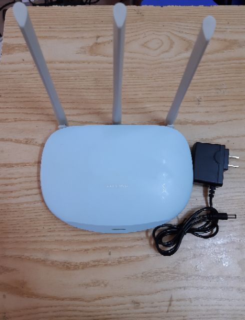 bộ phát wifi TPLINK 3 râu xuyên tường tốc độ cao 450mbp chính hãng