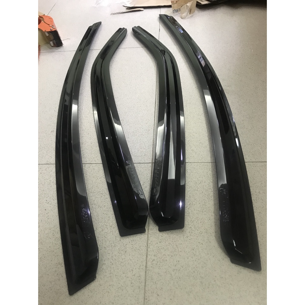 Bộ 4 vè che mưa đen cao cấp xe Kia Forte 2008-2013.