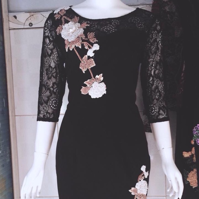 đầm trung niên nữ thiết kế sang trong, dư tiệc, đính hoa