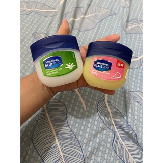 Hủ Vaseline dữơng ẩm 100ml