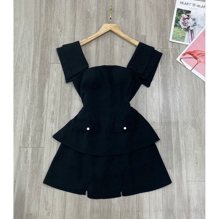 Jump xốp tổ ong  áo peplum cổ vuông.