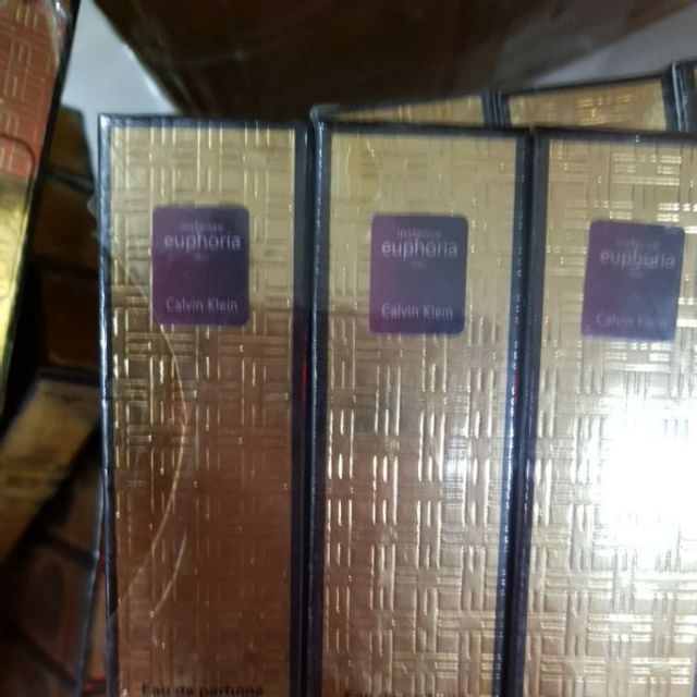 Nươc hoa tinh dầu lăn ( mùi nữ Euphoria calvin klein)