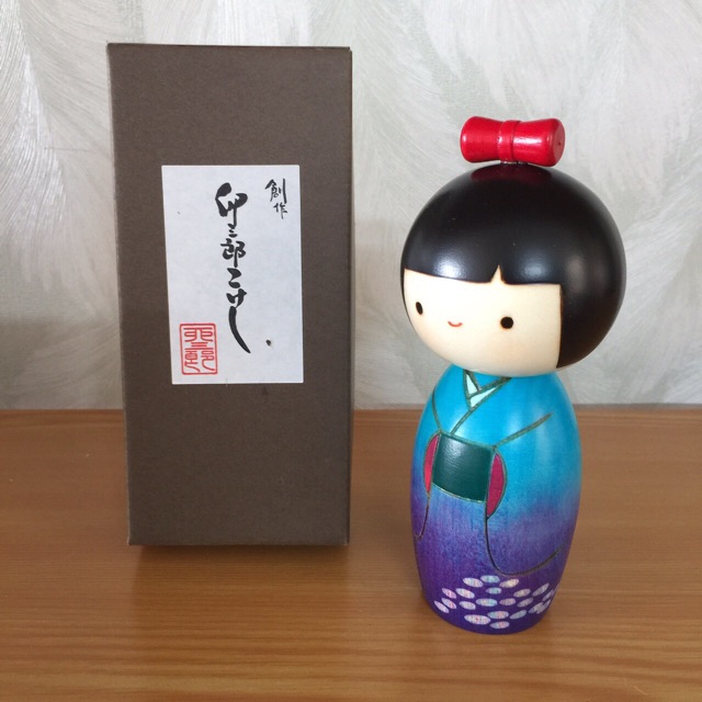 Búp bê gỗ Kokeshi của Nhật Bản