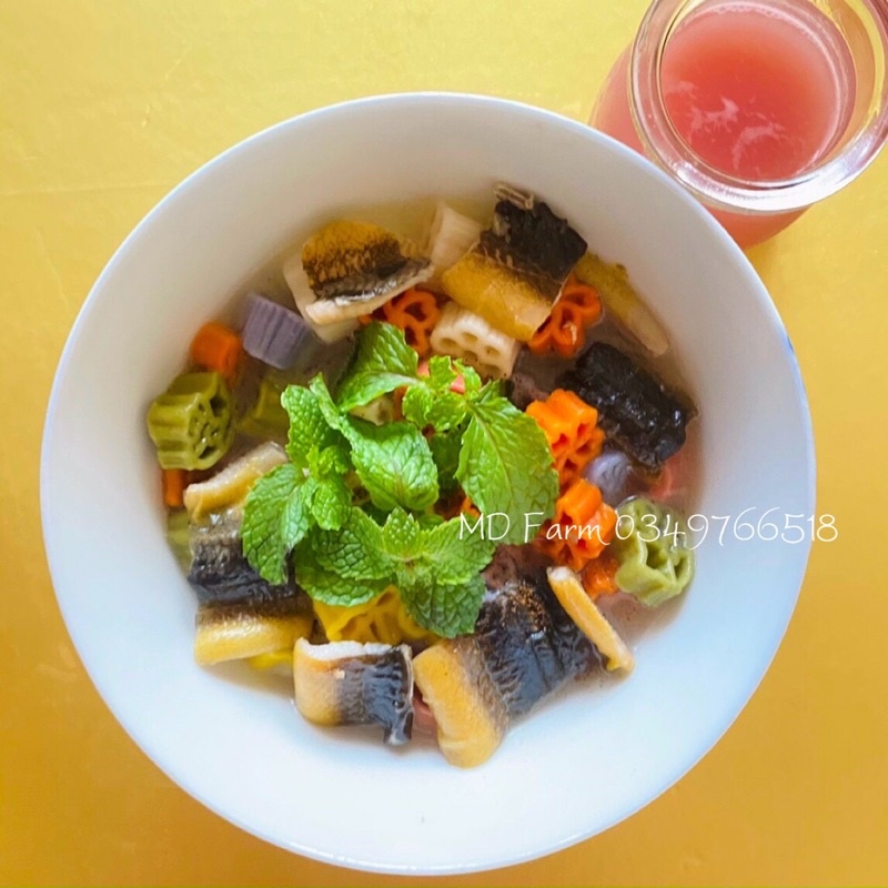 Nui rau củ ăn dặm nhiều hình dáng, màu sắc kích thích đa giác quan cho bé bé ăn ngon miệng