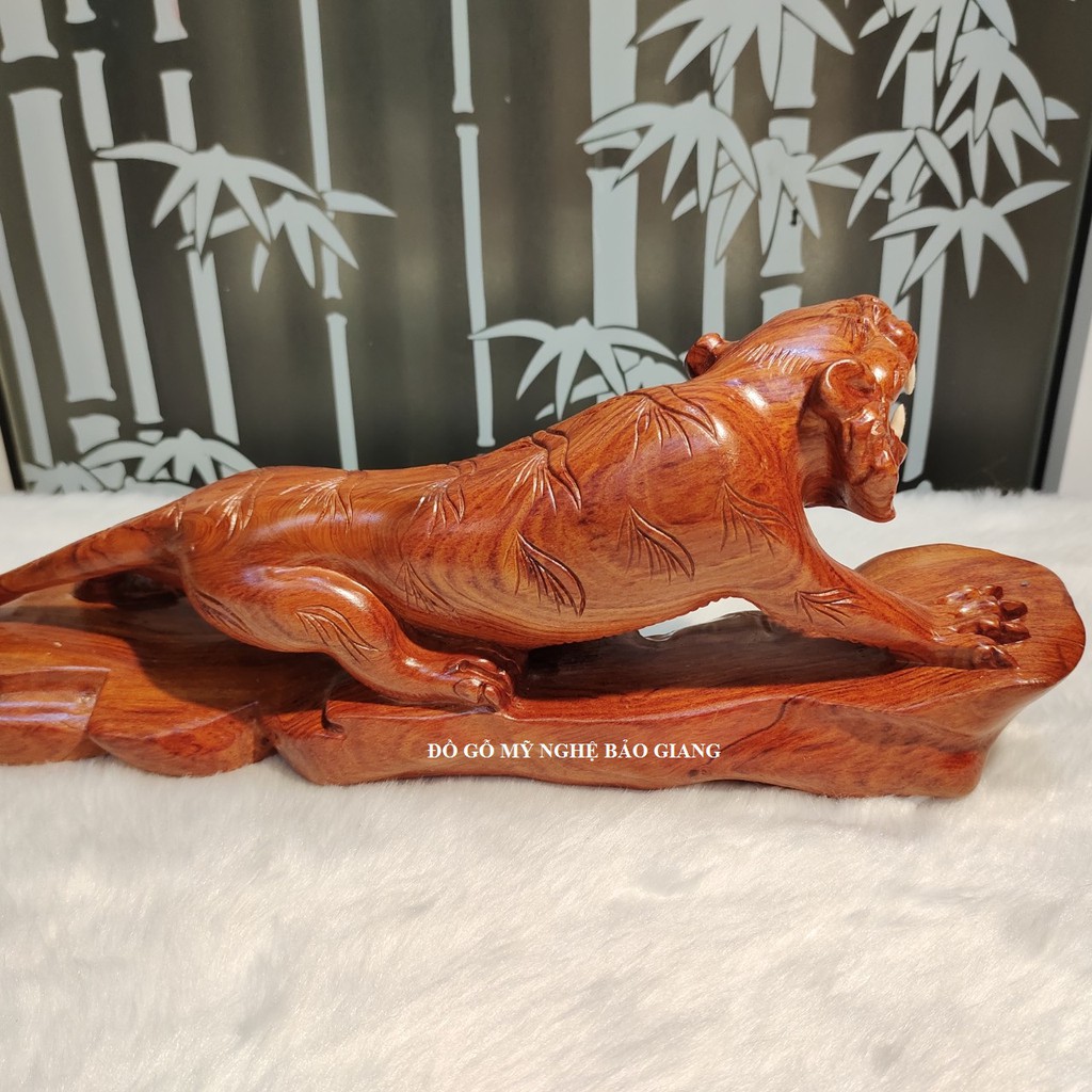 Tượng con hổ phong thủy gỗ hương 40 cm