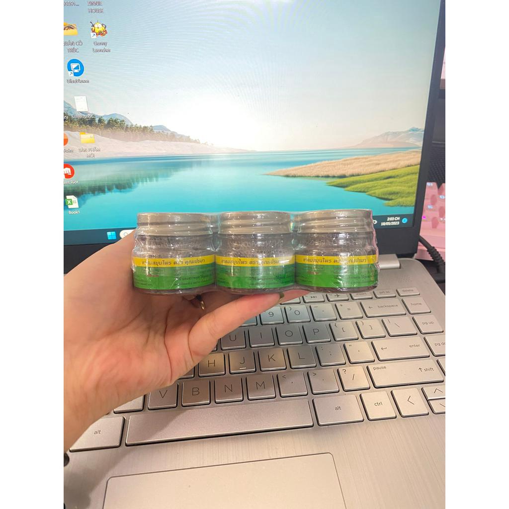 Dầu hít thảo mộc Khun Prema  Thái Lan