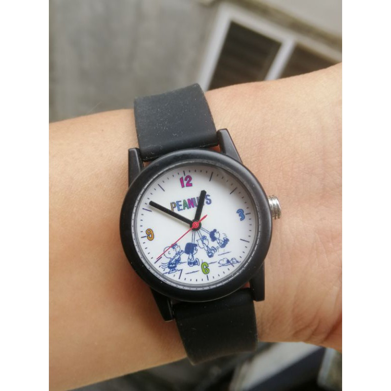 Đồng hồ trẻ em hiệu PEANUTS của Nhật