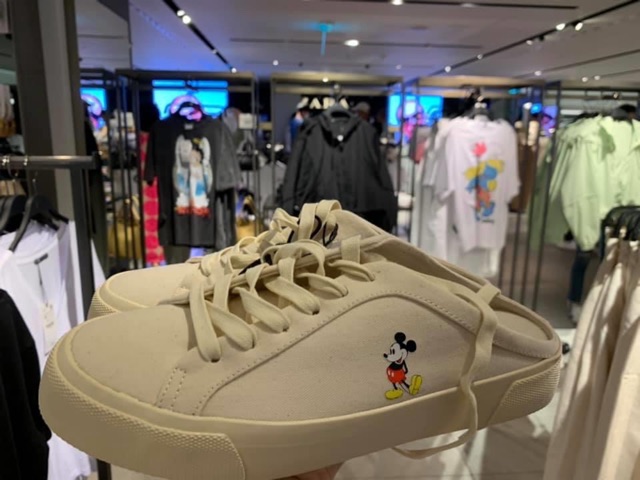 Giày hở gót Zara Authenic Mickey (có deal sale 20% của shop from zara gift)