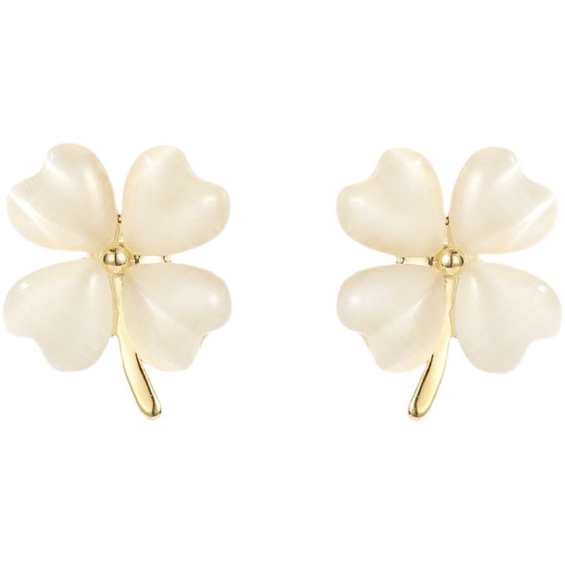 Bông Tai Hình Hoa Bốn Lá Xinh Xắn Dễ Phối Đồ