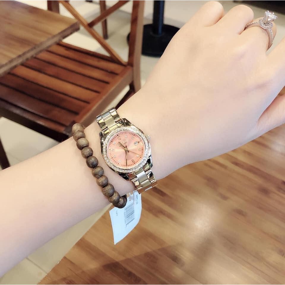 Đông hồ caravelle nữ dây kim loại chính hãng
