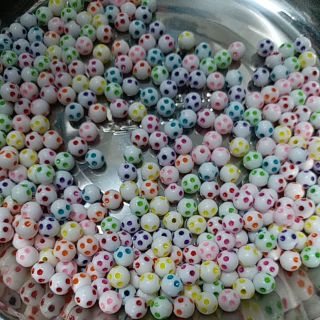 Hạt nhựa tròn chấm bi 8mm__thv03