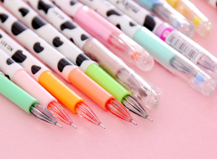 Set 12 bút mực gel phong cách Nhật Bản họa tiết bò sữa độc đáo
