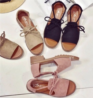 Giày sandal gót vuông cột nơ