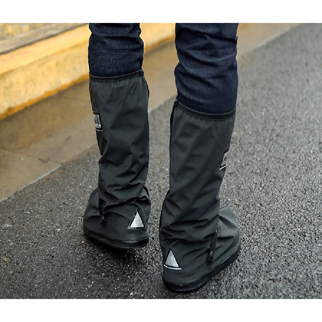 Ủng đi mưa, ủng bọc giày đi mưa cổ cao, đế cao su chống trơn trượt chất liệu nhựa PVC cao cấp