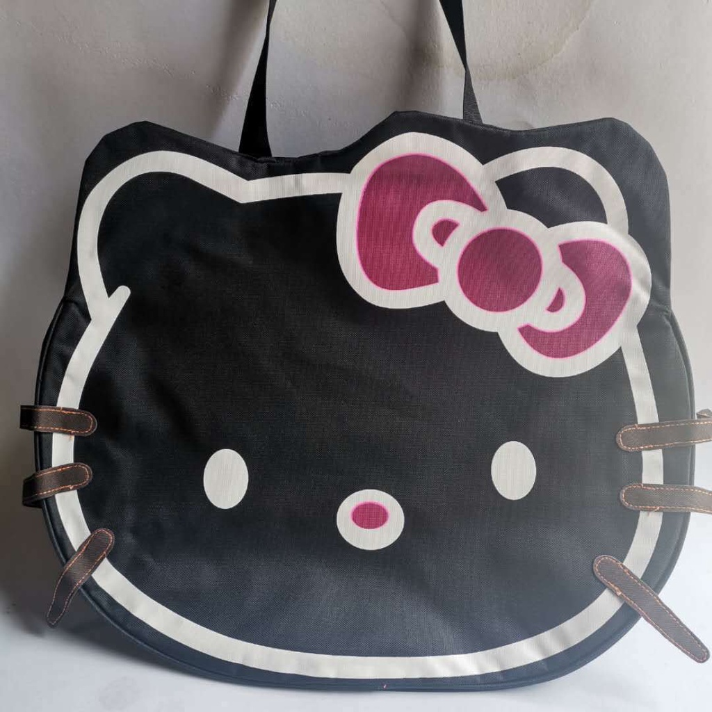 Mp. Bộ đồ dùng trong Studio🇰🇷Ba lô du lịch chống thấm nước hình mèo Hello Kitty