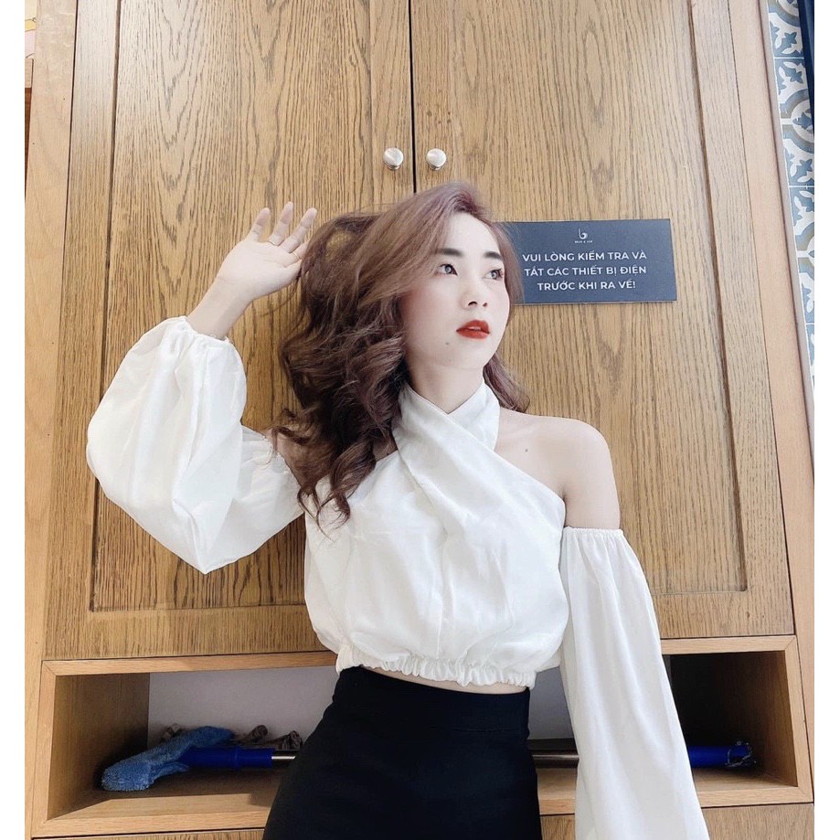 ÁO CROPTOP XOẮN CỔ [Moment House]