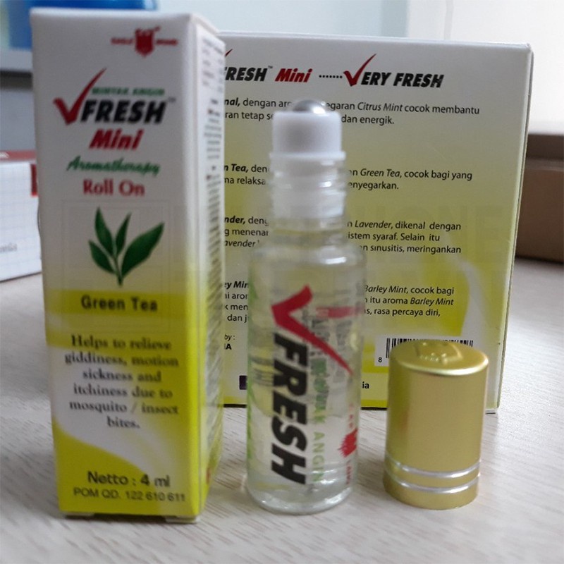 Combo 12 chai dầu gió vfresh hương green tea (tra xanh) màu vàng 4ml