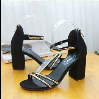 Combo sandal và bộ