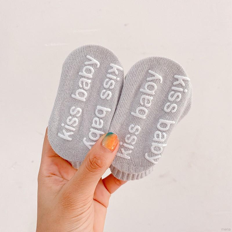 Vớ hoạt hình chống trượt dễ thương cho bé