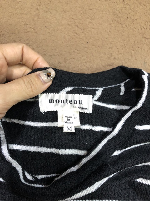 Áo len kẻ tay bồng nữ | BigBuy360 - bigbuy360.vn