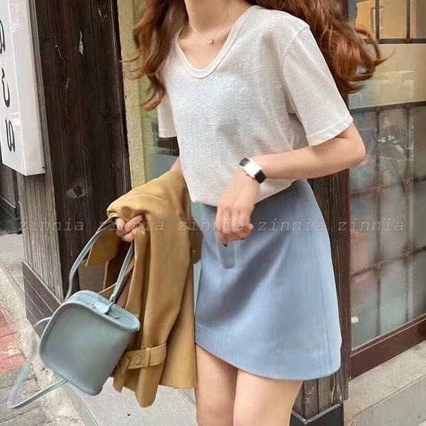 Áo thun xước mỏng dễ phối quần chân váy có bán kèm tại shop - Pumi