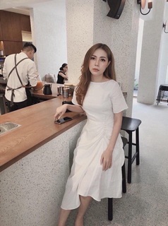 Váy trắng dây rút