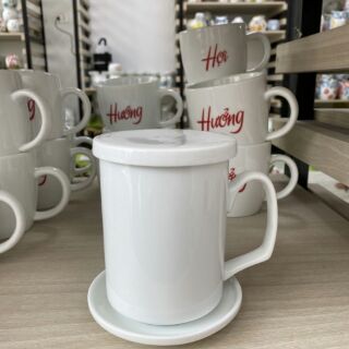 Cốc  dáng  mới  (gốm Bát Tràng)
