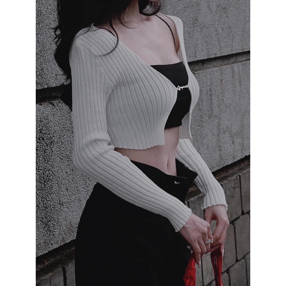 Áo thun nữ kiểu dài tay phối dây xích xẻ ngực sexy