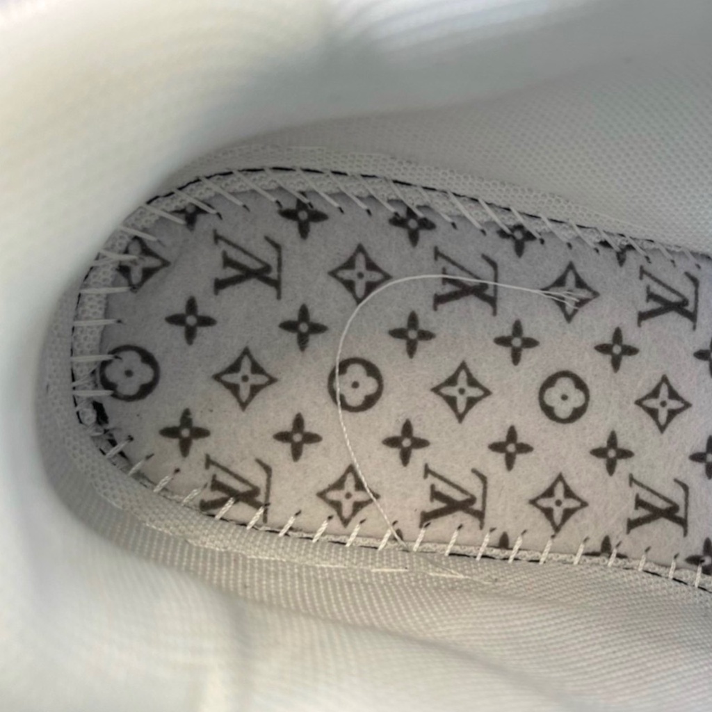 Giày Thể Thao LV Trainer White Black White Đen Trắng Cực Phong Cách Cho Cả Nam Và Nữ  Full bill box 1.1 - Yabi_boutique