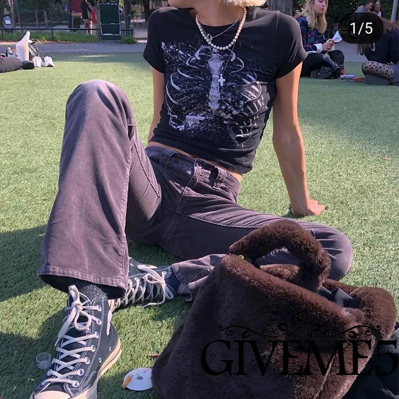 Áo thun nữ ngắn tay cổ tròn in chữ GIVEME