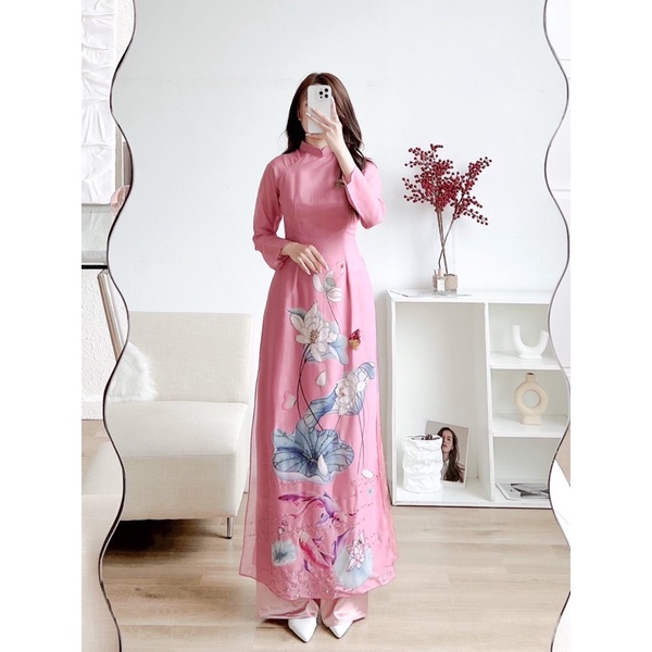 Áo dài 4 tà chất tơ ý mềm cao cấp đính cườm hoạ tiết hồng sen